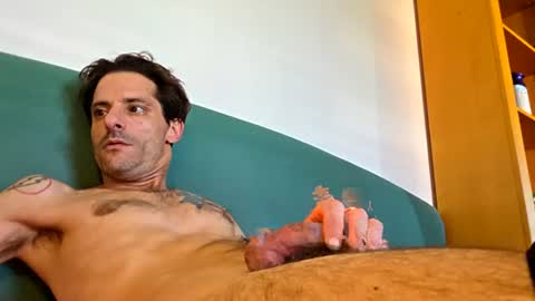 rizzo1980682473 online show from July 12, 2026, 3:36 pm