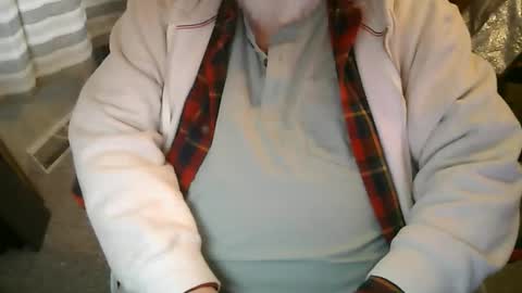 Snapshot of rndmronnie chatting on February 6, 2026, 9:07 pm Ron Rodan online show from February 6, 2026, 9:07 pm