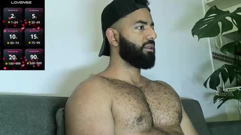 Snapshot of roa32sebas chatting on December 3, 2024, 6:17 pm SebasRoa online show from December 3, 2024, 6:17 pm