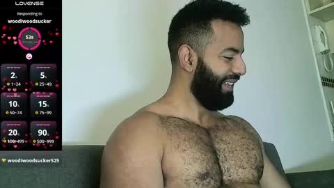 Snapshot of roa32sebas chatting on February 17, 2025, 2:26 pm SebasRoa online show from February 17, 2025, 2:26 pm