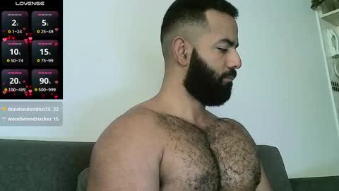 Snapshot of roa32sebas chatting on March 3, 2025, 2:37 pm SebasRoa online show from March 3, 2025, 2:37 pm