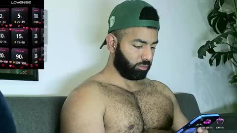 Snapshot of roa32sebas chatting on October 7, 2025, 4:37 pm SebasRoa online show from October 7, 2025, 4:37 pm