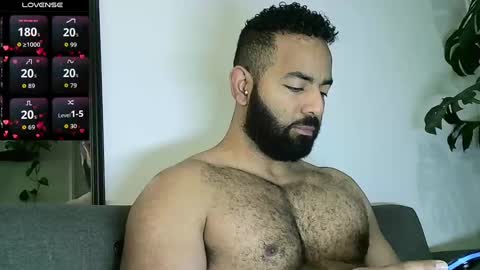 Snapshot of roa32sebas chatting on October 21, 2025, 2:40 pm SebasRoa online show from October 21, 2025, 2:40 pm