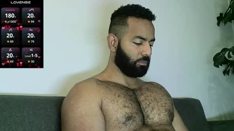 Snapshot of roa32sebas chatting on October 30, 2025, 3:24 pm SebasRoa online show from October 30, 2025, 3:24 pm