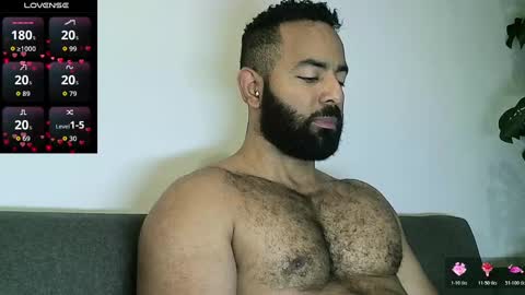 Snapshot of roa32sebas chatting on November 3, 2025, 3:24 pm SebasRoa online show from November 3, 2025, 3:24 pm