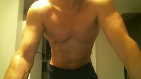 Snapshot of roadhouse122 chatting on February 24, 2025, 11:32 am roadhouse122 online show from February 24, 2025, 11:32 am