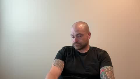 roadking1122 online show from December 17, 2025, 7:09 pm