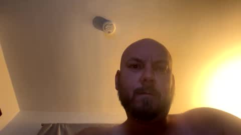 rob4560101 online show from November 7, 2025, 11:38 pm