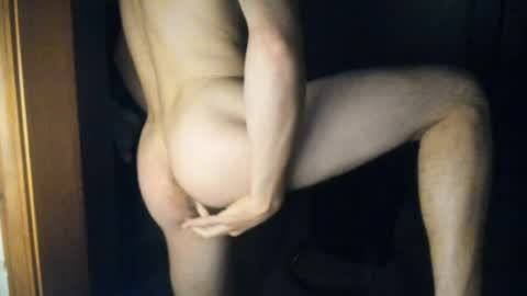 robat844319 online show from June 25, 2026, 4:56 am