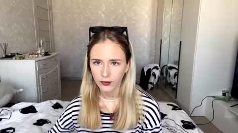 Sasha online show from July 19, 2026, 6:06 am