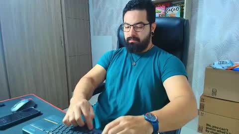 Robby online show from December 15, 2025, 3:33 am