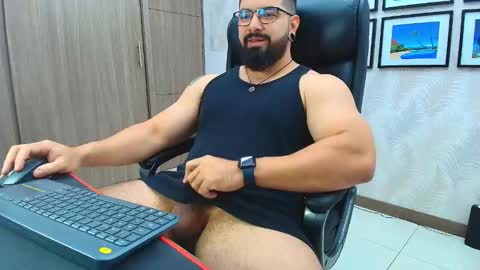 Snapshot of robby_k chatting on February 12, 2026, 5:02 am Robby online show from February 12, 2026, 5:02 am