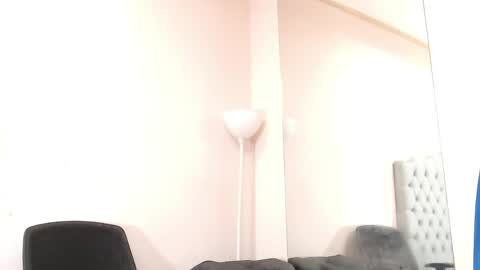 Snapshot of robert_kingg chatting on June 2, 2026, 8:44 pm robert_kingg online show from June 2, 2026, 8:44 pm