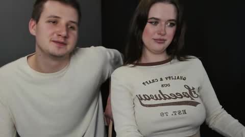 Lisa and Robert  i am online all days 900 am GMT3   online show from March 10, 2025, 6:23 pm