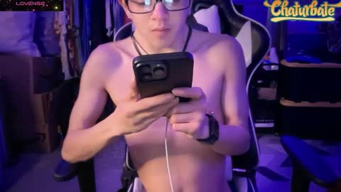 Robert Cici Jr. online show from November 8, 2025, 2:56 am