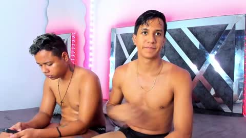 Snapshot of robertmiller21 chatting on December 7, 2024, 4:42 am Robert Miller And Mael Thompson online show from December 7, 2024, 4:42 am