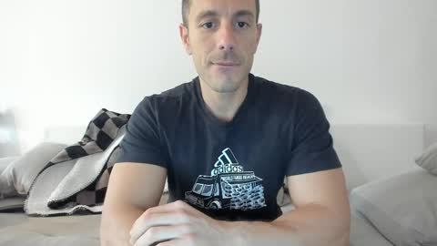 roberto4ever online show from May 28, 2026, 4:26 pm