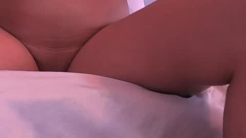 Snapshot of roberts_kloe chatting on January 24, 2025, 8:43 pm Roberts kloe online show from January 24, 2025, 8:43 pm