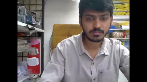 Snapshot of robertsalia220 chatting on November 17, 2025, 7:58 am Robertsalia online show from November 17, 2025, 7:58 am