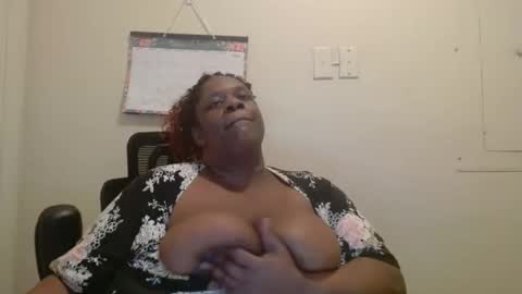 Snapshot of robertswhitney52 chatting on December 19, 2025, 6:42 am robertswhitney52 online show from December 19, 2025, 6:42 am