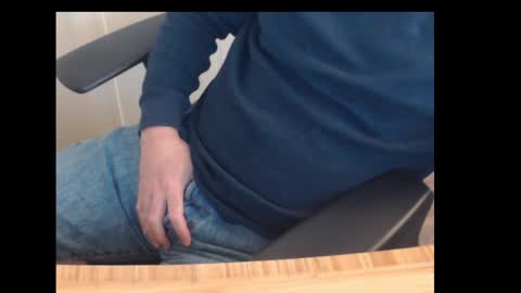 Snapshot of robidan6923 chatting on February 25, 2025, 4:00 pm robidan6923 online show from February 25, 2025, 4:00 pm