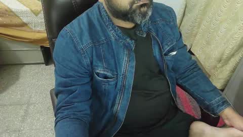 Snapshot of robin2010ken_ chatting on November 30, 2025, 4:55 pm robin online show from November 30, 2025, 4:55 pm