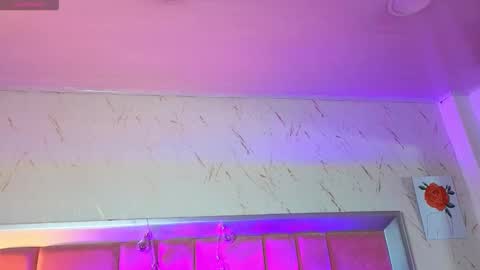 Snapshot of robinbennett chatting on May 27, 2026, 1:52 pm robin D online show from May 27, 2026, 1:52 pm