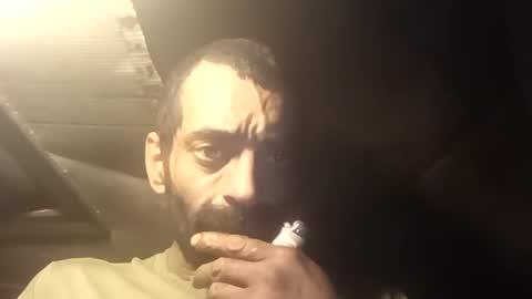 Snapshot of robincom23 chatting on October 25, 2025, 10:37 pm R online show from October 25, 2025, 10:37 pm