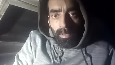 Snapshot of robincom23 chatting on February 25, 2026, 1:54 pm R online show from February 25, 2026, 1:54 pm