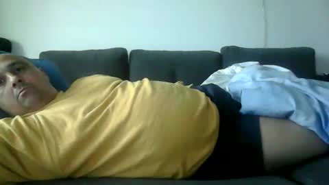 robin online show from April 18, 2026, 11:47 am