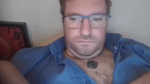 robinouhot online show from November 9, 2025, 8:56 am