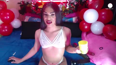 Margot Ferrer online show from February 19, 2025, 4:23 am