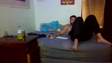 Snapshot of robnster99 chatting on May 20, 2026, 7:53 pm robnster99 online show from May 20, 2026, 7:53 pm