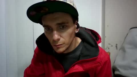 Snapshot of robwit8 chatting on December 28, 2024, 7:33 am Rob witha 8 online show from December 28, 2024, 7:33 am