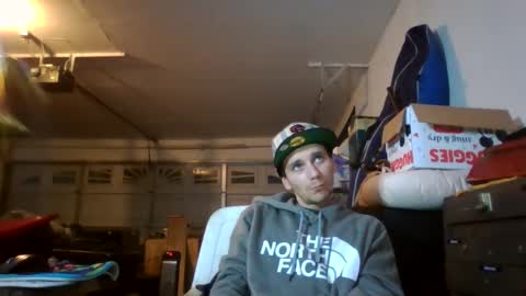 Snapshot of robwit8 chatting on January 31, 2025, 6:46 am Rob witha 8 online show from January 31, 2025, 6:46 am