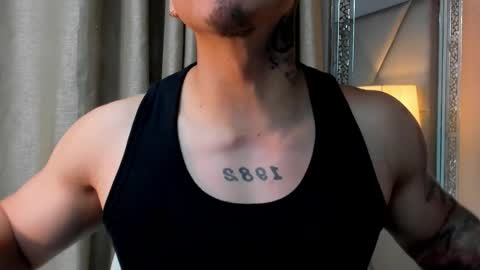 rocco_santos online show from October 25, 2025, 11:32 pm