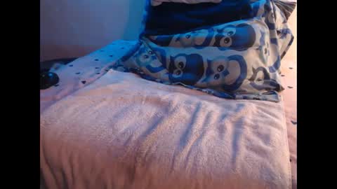 Snapshot of rocka_xx chatting on October 26, 2025, 4:18 am rocka xx online show from October 26, 2025, 4:18 am