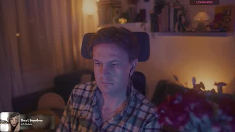 Rocket Bunny online show from September 14, 2025, 9:47 pm