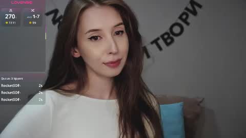 rocketsgirl online show from July 20, 2026, 10:39 am