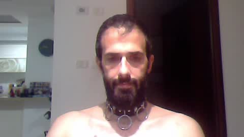 Snapshot of rockistman1 chatting on December 17, 2025, 7:42 pm rockistman1 online show from December 17, 2025, 7:42 pm