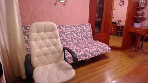 Snapshot of rocknlinxx chatting on October 6, 2025, 1:30 pm Rocknlinxx online show from October 6, 2025, 1:30 pm