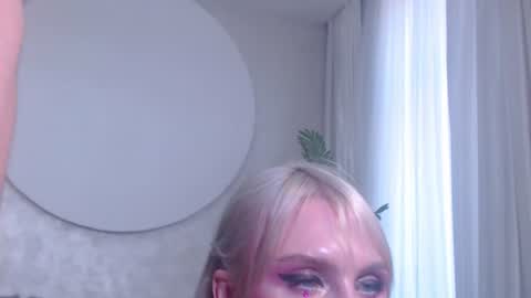 Lina and Den online show from July 28, 2026, 12:48 pm