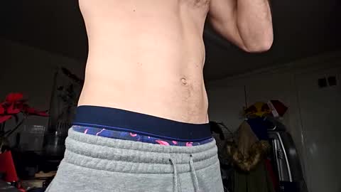 roddeep69 online show from December 18, 2024, 5:37 am