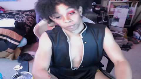 Snapshot of roelliitheecchi chatting on May 21, 2026, 4:14 pm Roellii Pinky online show from May 21, 2026, 4:14 pm
