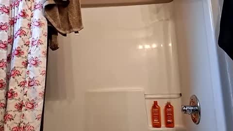 Snapshot of rogerdoger011 chatting on November 26, 2025, 8:10 pm rogerdoger011 online show from November 26, 2025, 8:10 pm