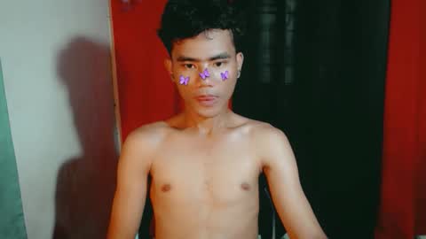 Snapshot of roianboyyy chatting on May 9, 2026, 5:01 am roianboyyy online show from May 9, 2026, 5:01 am