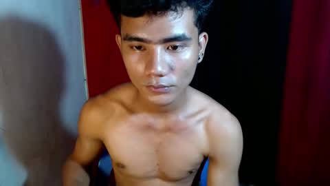 Snapshot of roianboyyy chatting on May 12, 2026, 2:58 pm roianboyyy online show from May 12, 2026, 2:58 pm