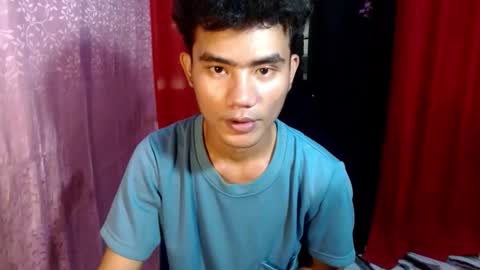 Snapshot of roianboyyy chatting on May 24, 2026, 2:49 am roianboyyy online show from May 24, 2026, 2:49 am