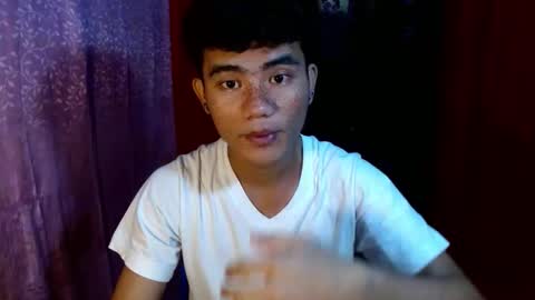Snapshot of roianboyyy chatting on May 26, 2026, 10:28 pm roianboyyy online show from May 26, 2026, 10:28 pm