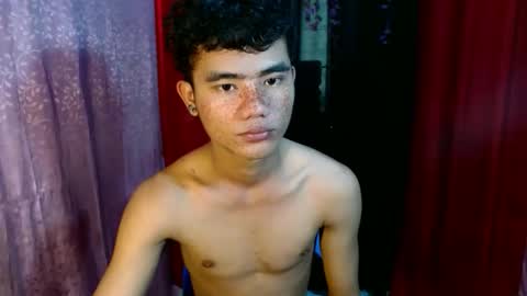 Snapshot of roianboyyy chatting on May 29, 2026, 11:14 pm roianboyyy online show from May 29, 2026, 11:14 pm